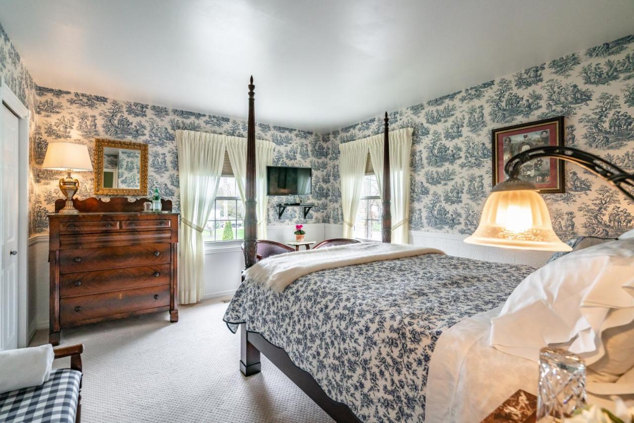 Abacot Hall Bed & Breakfast Niagara-on-the-Lake Exterior photo