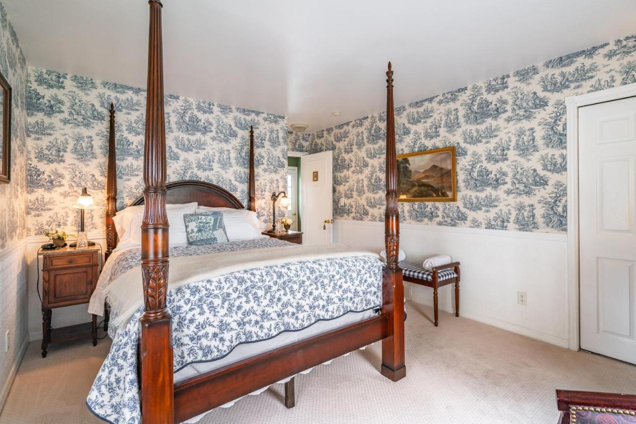 Abacot Hall Bed & Breakfast Niagara-on-the-Lake Exterior photo