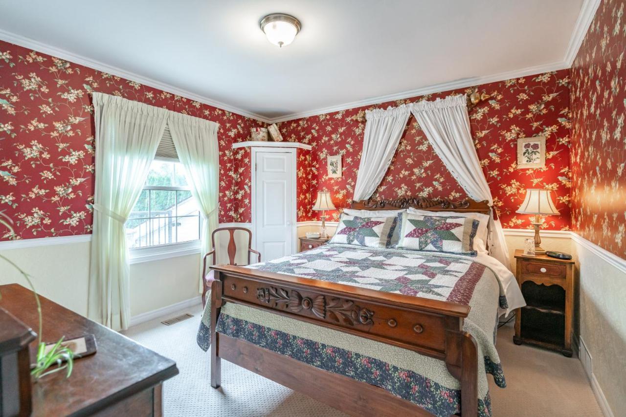 Abacot Hall Bed & Breakfast Niagara-on-the-Lake Exterior photo